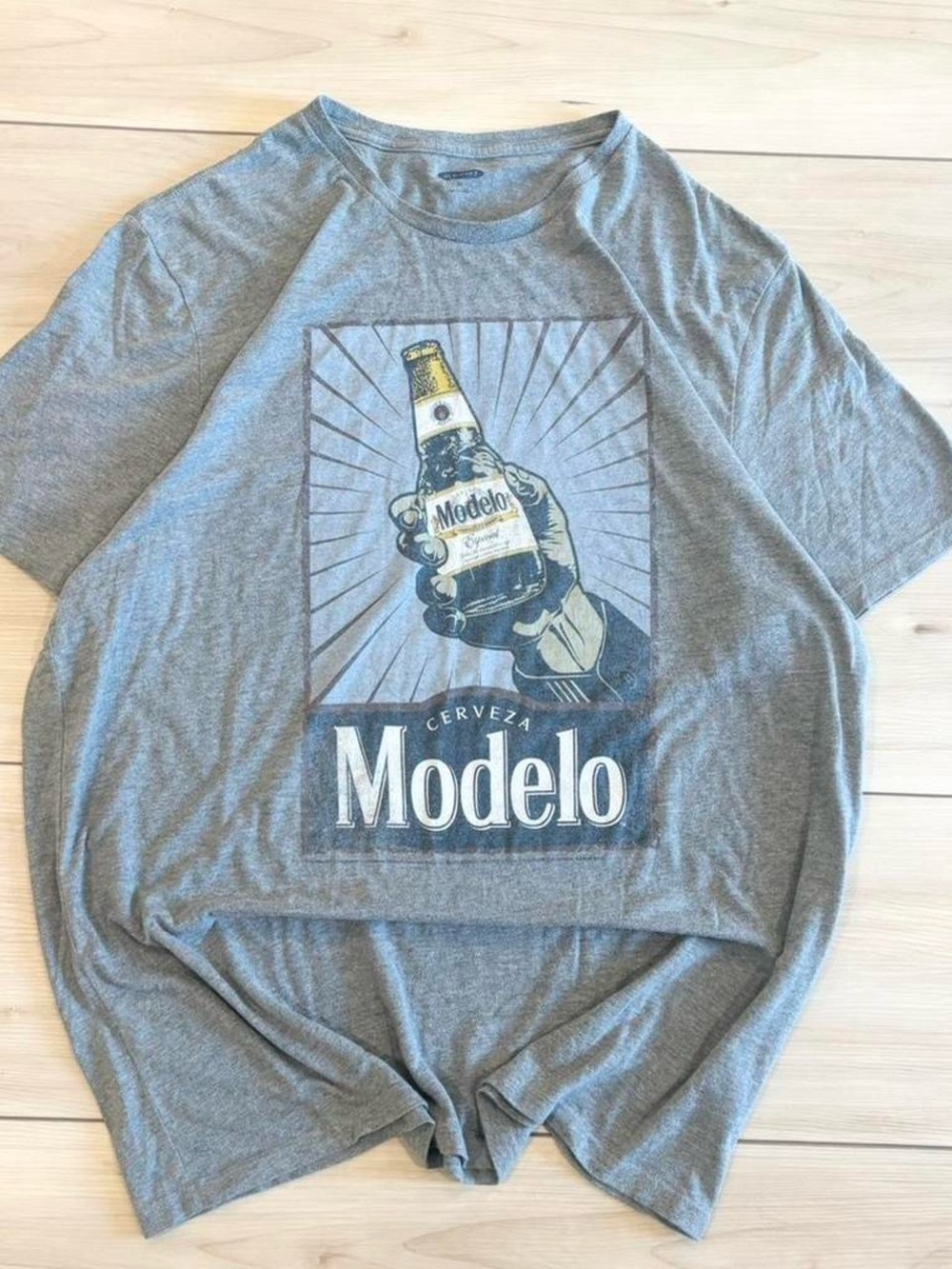 Old Navy Modelo cerveza Y2K Mens Grey Graphic Short Sleeve Beach summer Tee